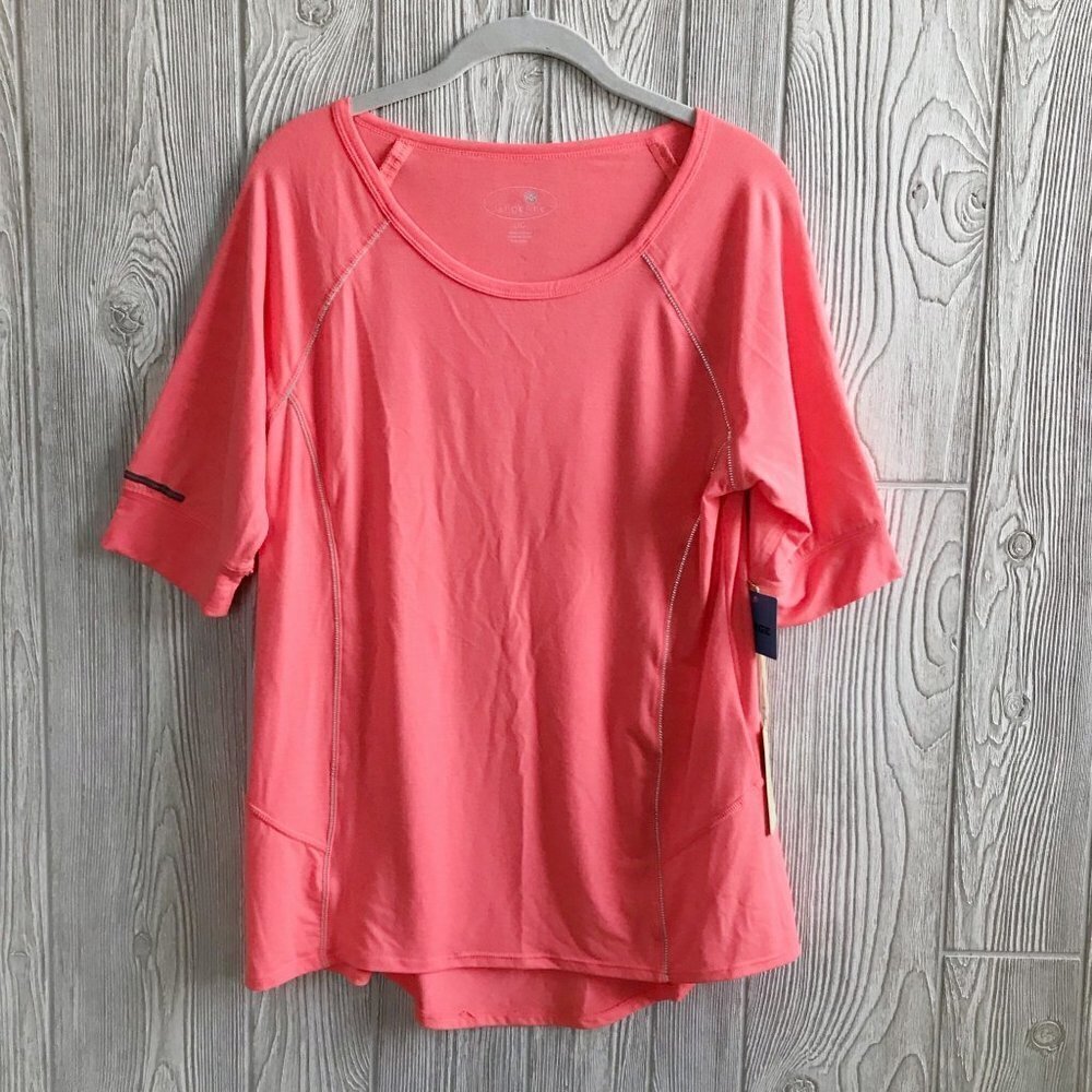 NWT‎ Tangerine Athletic T-Shirt Short Sleeve Top L